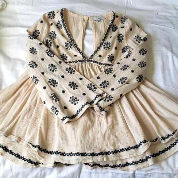 Fate Tops - Fate Bohemian Embroidered Tunic Top, Size S
